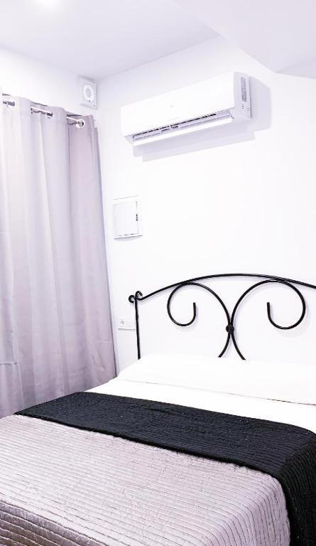 Hostal El Castillo Alcalá de Guadaira Εξωτερικό φωτογραφία